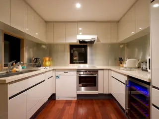 2012-05-04 Cecuko C Interior edits - Glen Claydon Photography